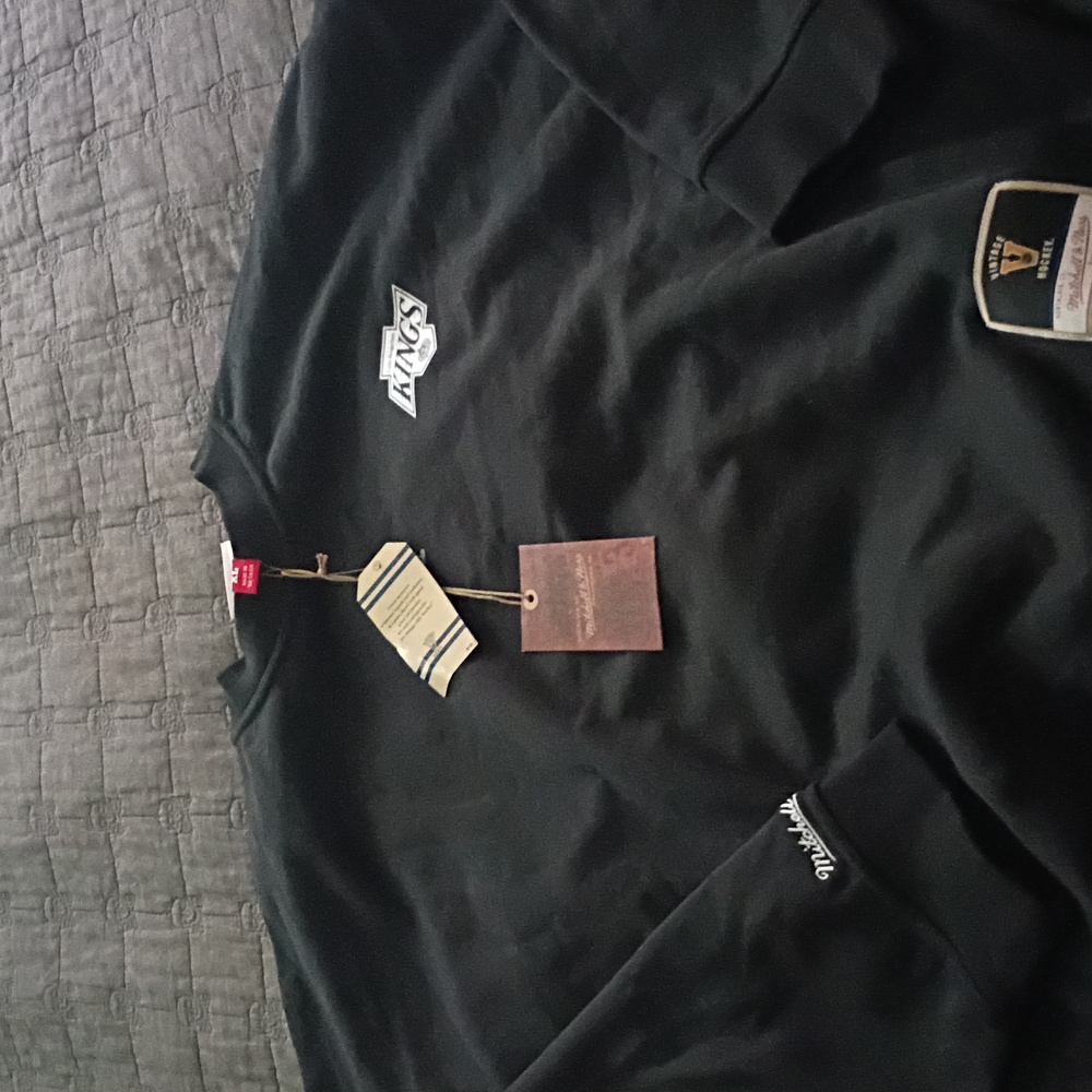Los Angeles Kings Pull Over Sweater
